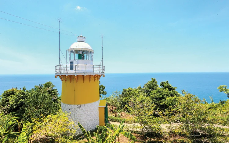 Khám phá bán đảo Sơn Trà Đà Nẵng: Kinh nghiệm du lịch từ A – Z Hải đăng Sơn Trà – Check-in ngọn đèn biển đẹp nhất Đà Nẵng