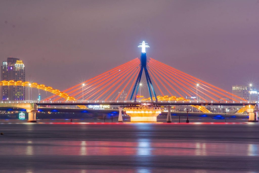 Các cây đầu là điểm ngắm pháo hoa DIFF đẹp