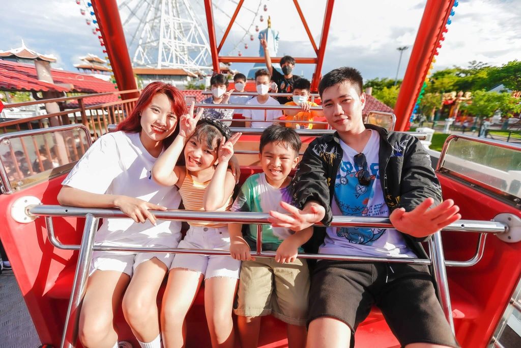 Nhiều trò chơi hấp dẫn tại Danang Downtown