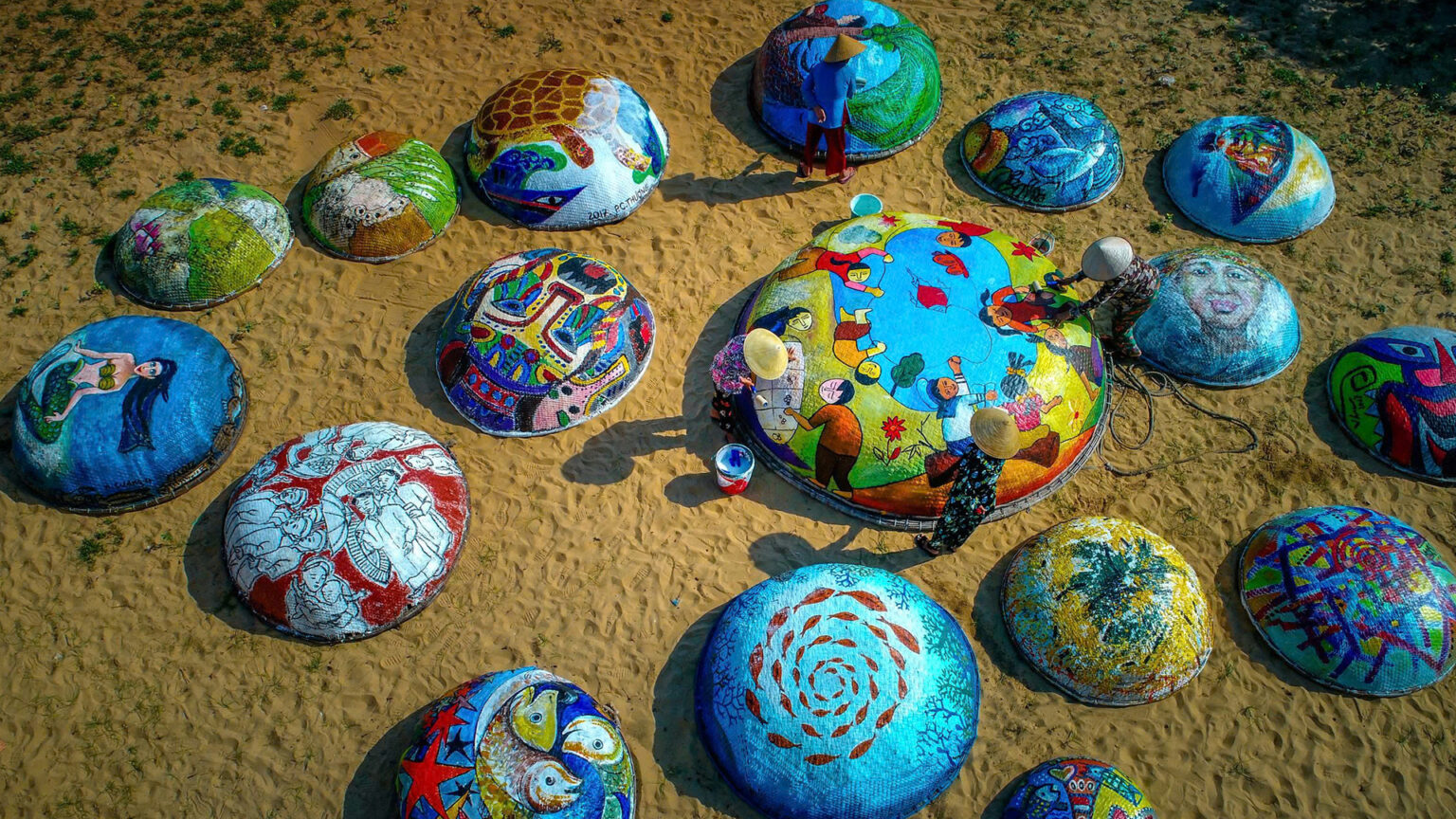 Làng bích họa Tam Thanh thiên đường màu sắc Quảng Nam