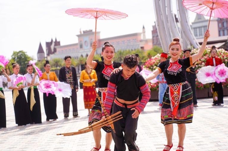 Các show diễn đặc sắc tại VinWonders Nam Hội An