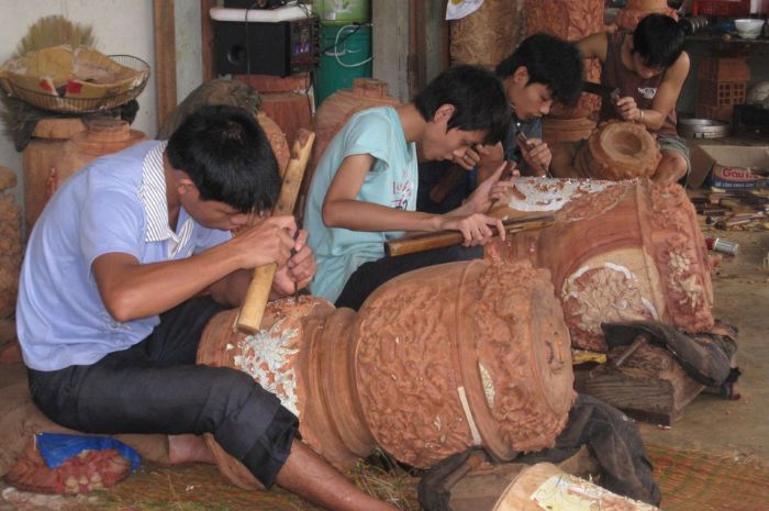 Các nghệ nhân làng mộc Kim Bồng