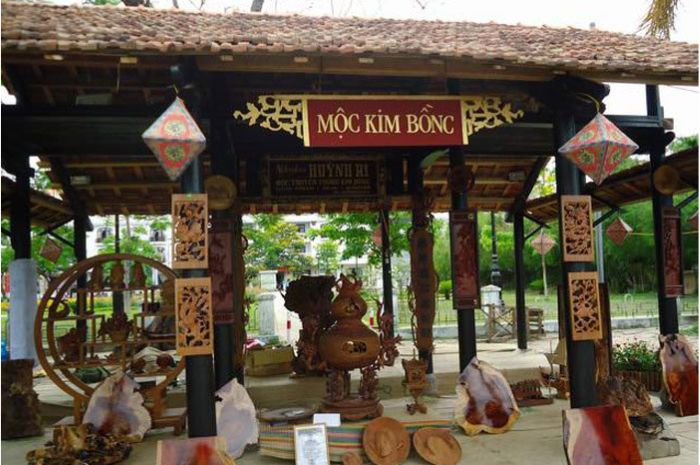 Làng mộc Kim Bồng Hội An